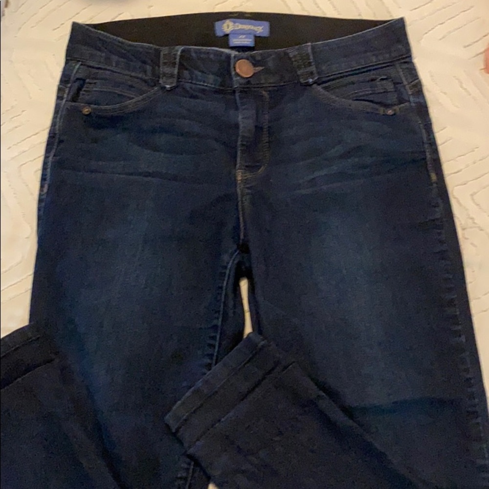 Amazing “hold you in jeans”